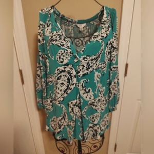 Crown & Ivy Top V-Neck